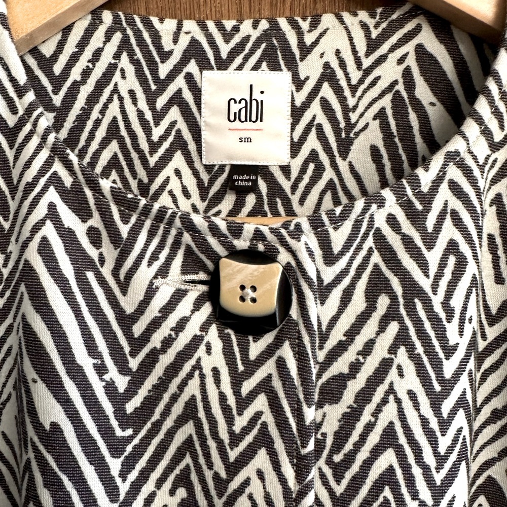 Cabi Zigzag Statement Topper - image 5
